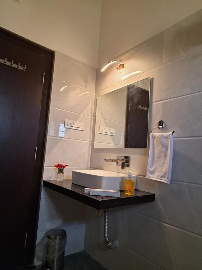 Keen Leopard Homestay Jawai Bandh Eksteriør billede